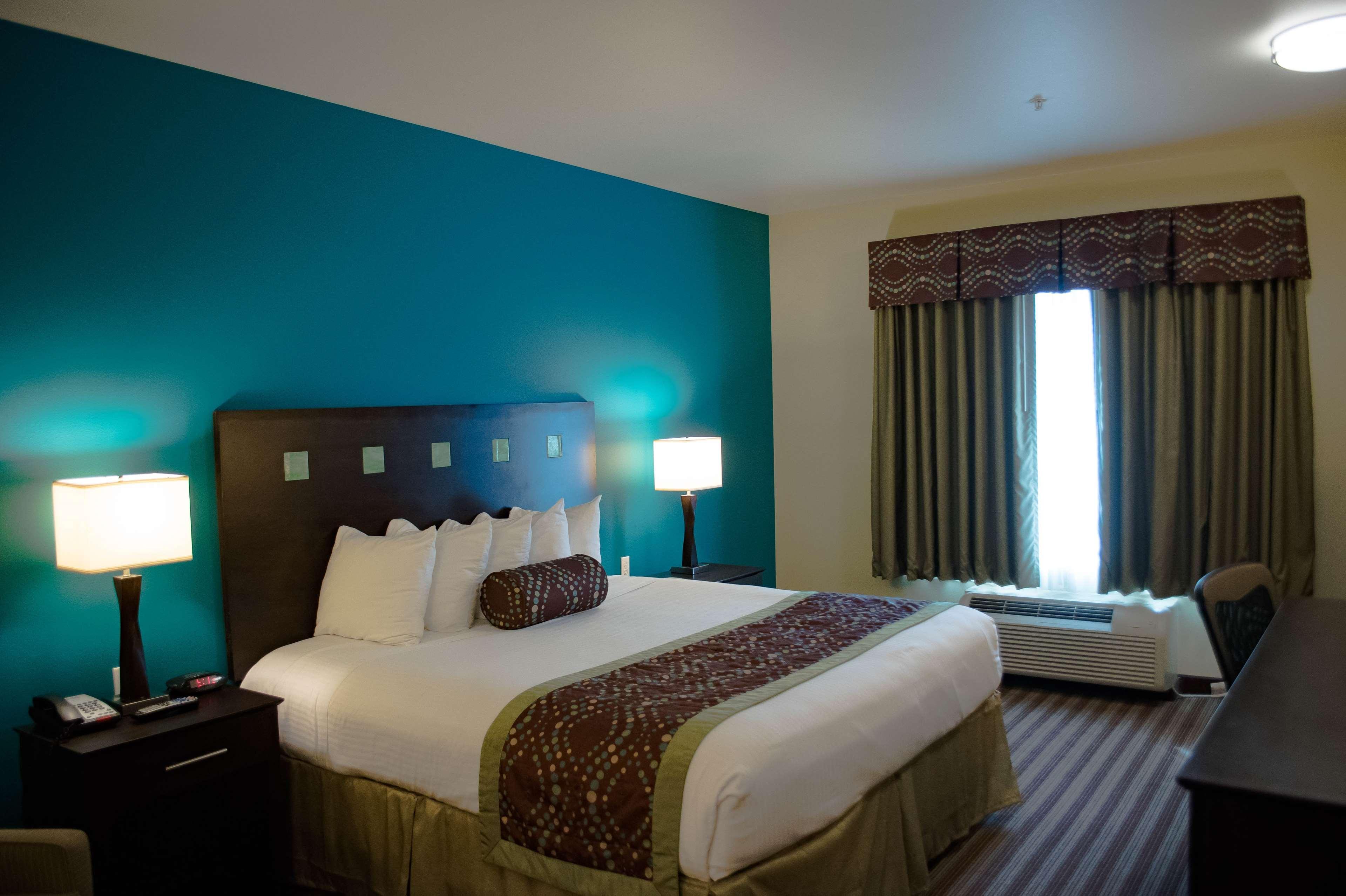 Best Western Plus Desoto Inn & Suites Mansfield Екстер'єр фото