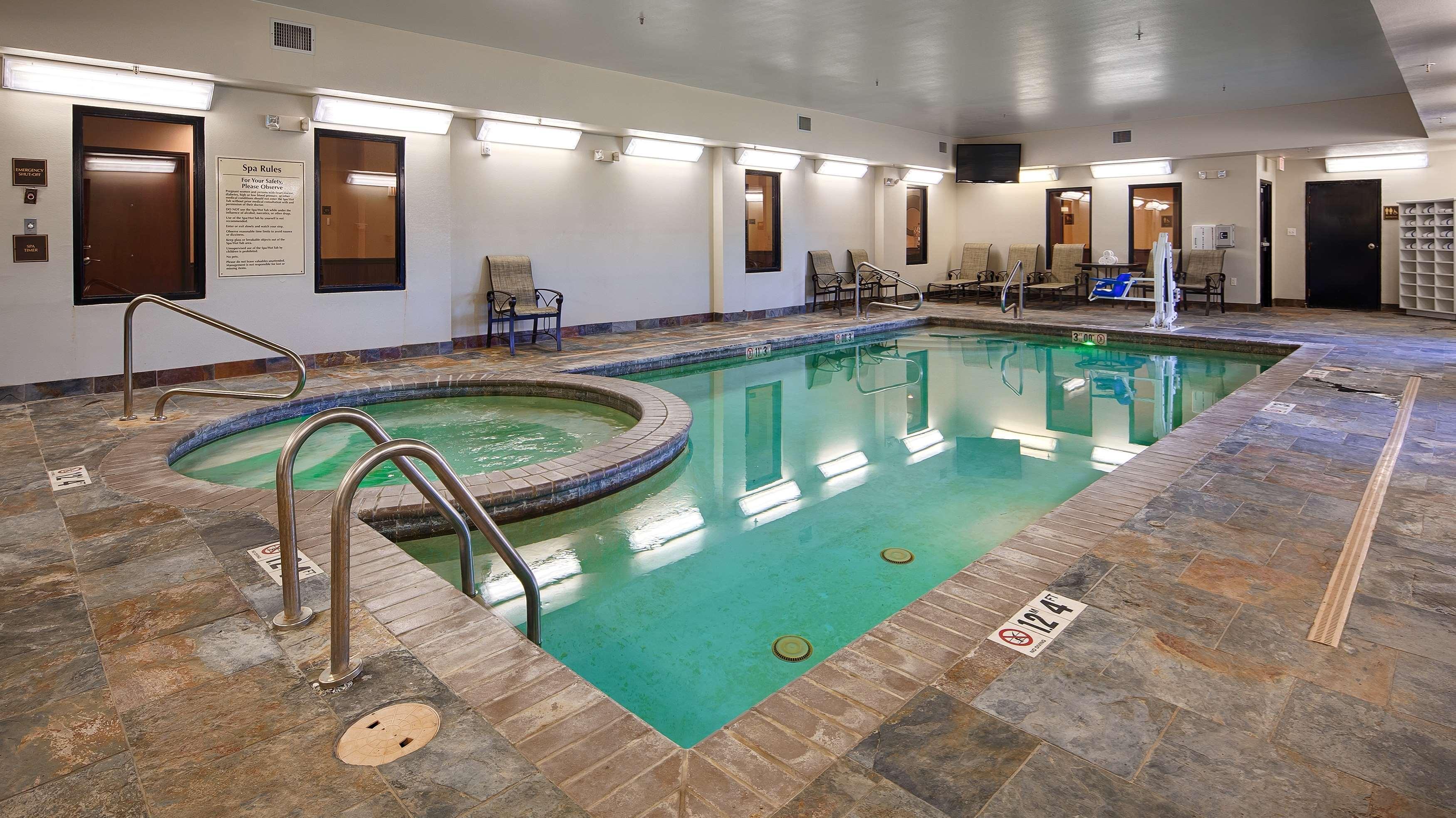 Best Western Plus Desoto Inn & Suites Mansfield Екстер'єр фото