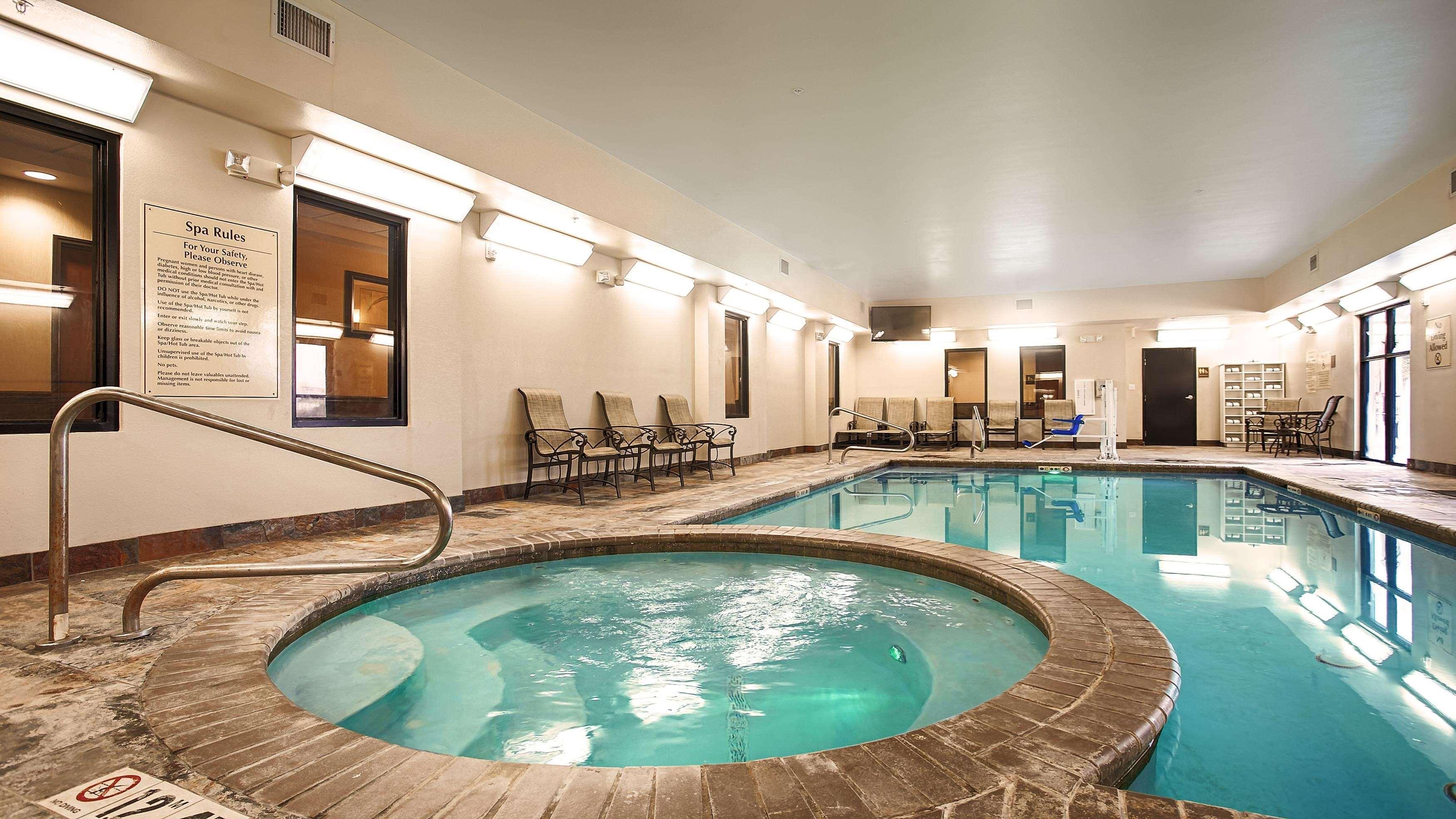 Best Western Plus Desoto Inn & Suites Mansfield Екстер'єр фото